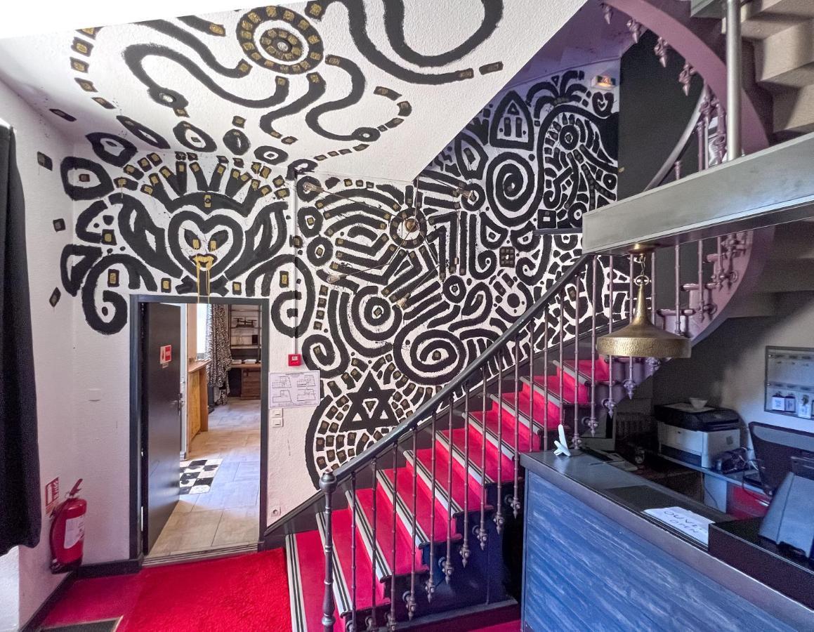 Le B Bed & Breakfast Belvès Екстериор снимка